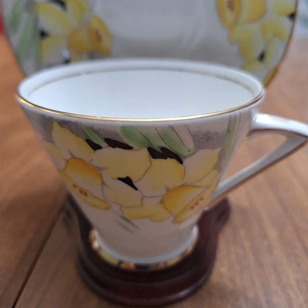 Vintage TF&S Ltd. Phoenix Bone China Tea Cup & Saucer Floral Yellow Daffodil